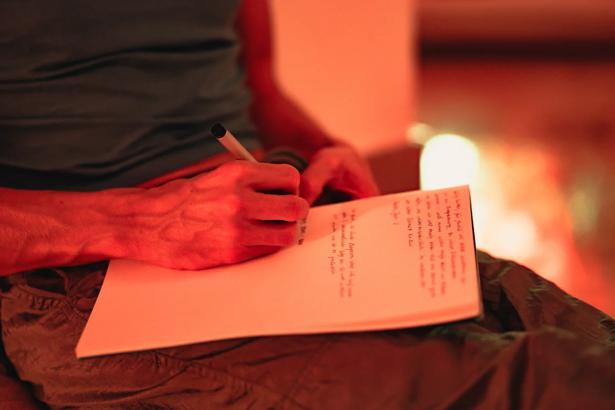 A close-up from the queer sauna event with massage exchange in Berlin