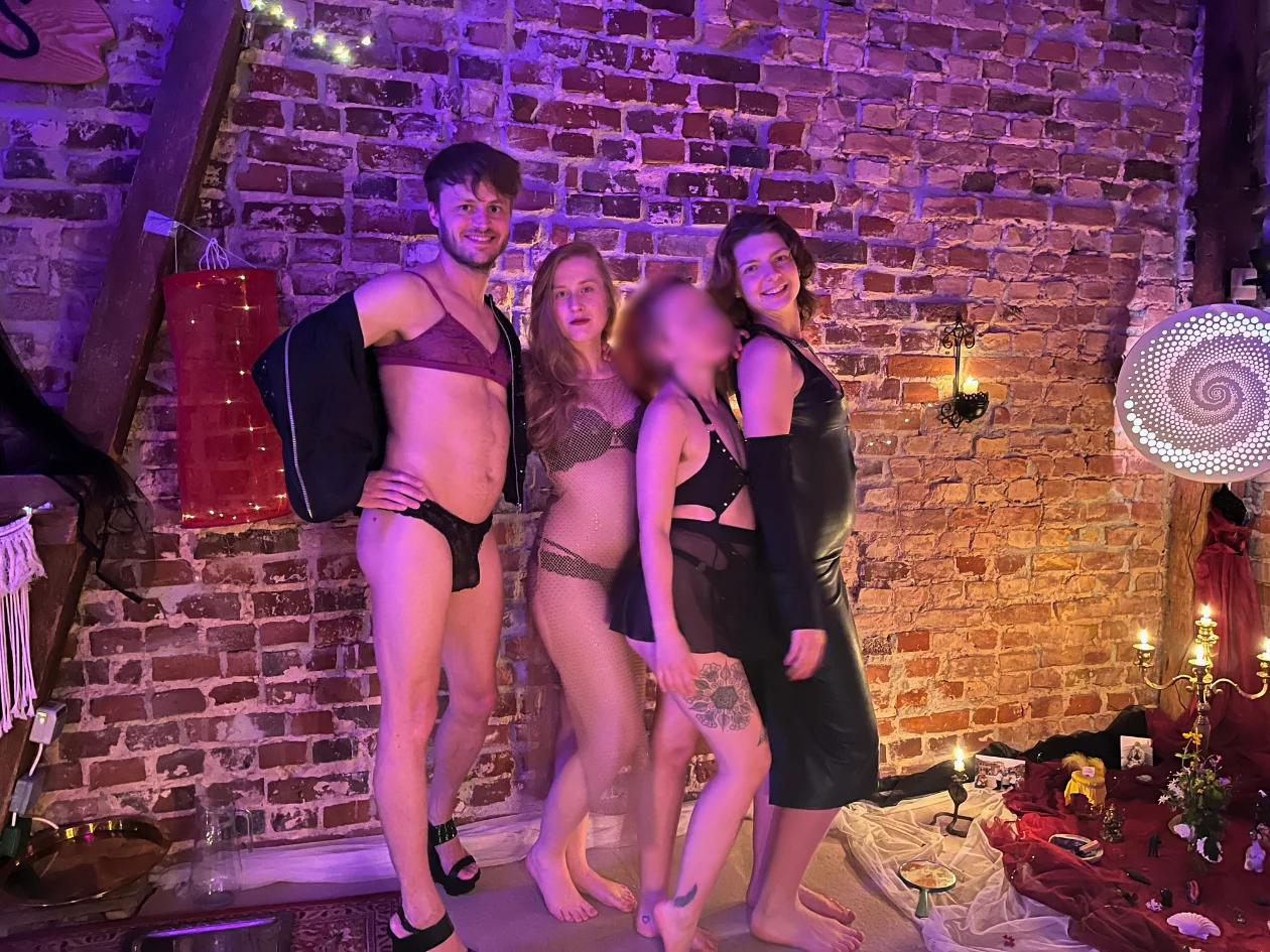 Evening social time at the sexuality training in Berlin