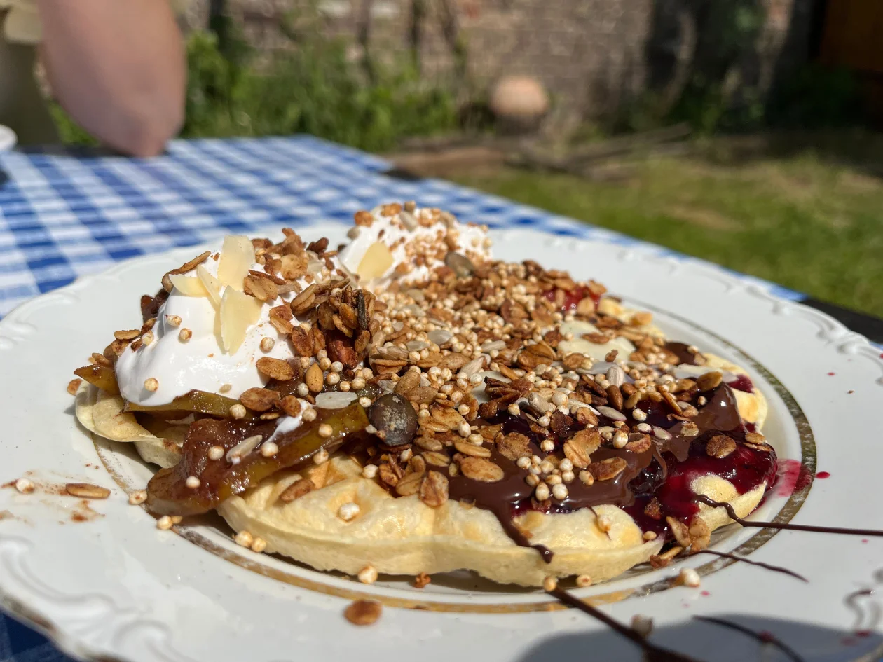 Daytime session at the sensuality retreat in Berlin